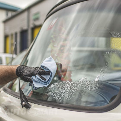 20/20 - Active Foam Glass CleanerActive foam glass cleaner An aerosol glass cleaner that is quick and easy to use. Perfect for removing dirt, bug juice and traffic film, leaving a smear free, squeaky clean finish. Its non-drip formula makes it perfect for