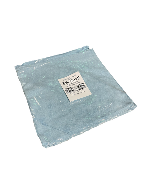 Edgeless Super Soft Microfiber Cloth 5pkUse this premium 500gsm 40cm x 40cm (16"x16") super soft microfiber to ensure no micro scratching of painted surfaces. Especially designed to use with Autosmart Matrix Ceramic products to easily and evenly remove re