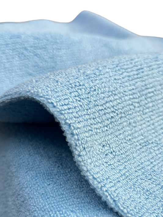 Edgeless Super Soft Microfiber Cloth 5pkUse this premium 500gsm 40cm x 40cm (16"x16") super soft microfiber to ensure no micro scratching of painted surfaces. Especially designed to use with Autosmart Matrix Ceramic products to easily and evenly remove re